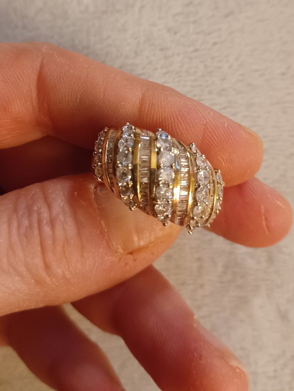 10k YG 2c Diamond Ring